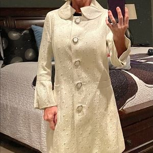 Beautiful jacquard coat. Great for weddings,etc